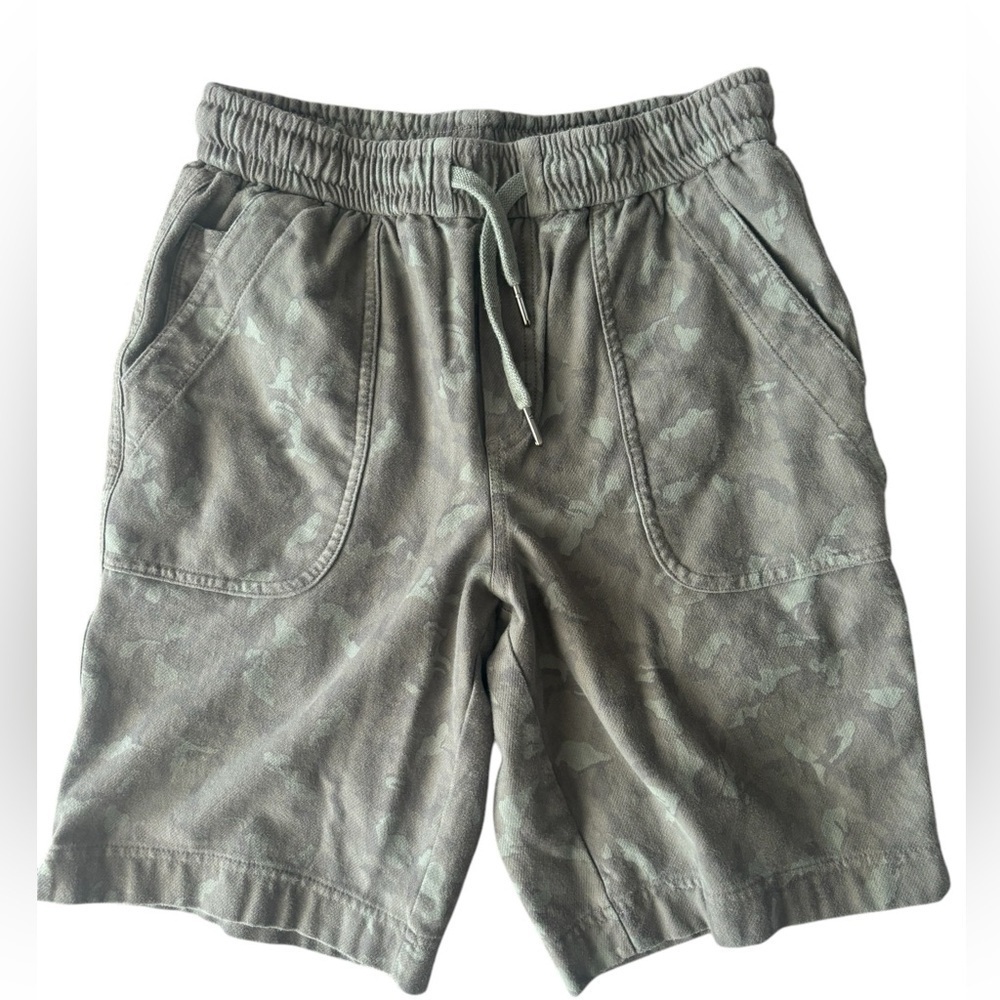Athleta Women's Camouflage Drawstring Farallon Bermuda Shorts Size 0